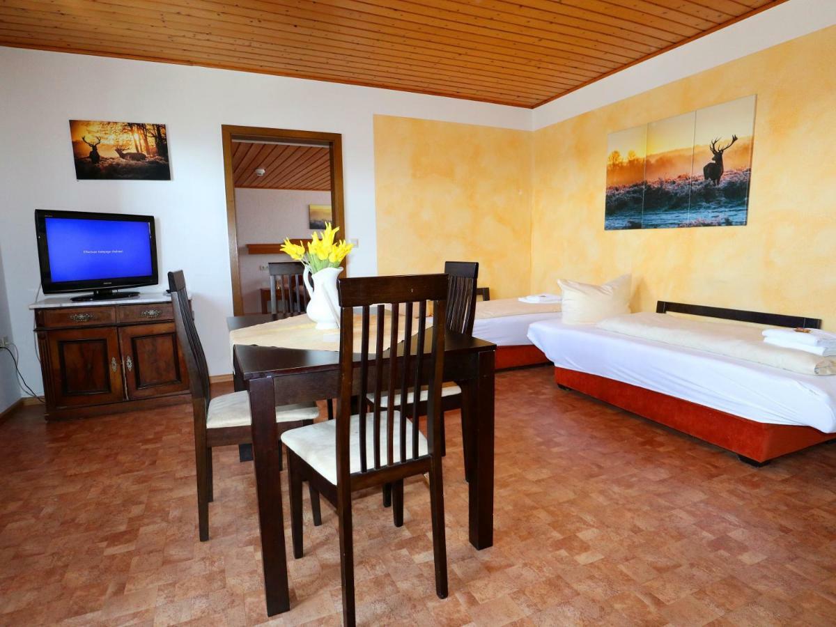 Hotel - Restaurant Hirschen - Werneths Landgasthof Beim Europa- Park Rust Rheinhausen Esterno foto